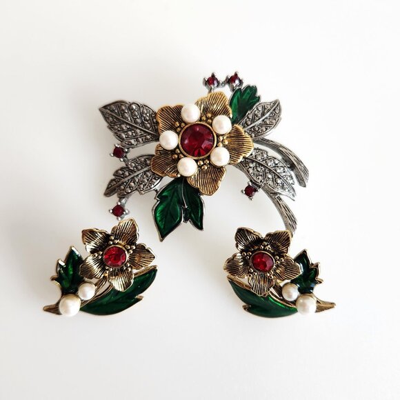 LOT OF VINTAGE CHRISTMAS BROOCHES: BUTLER, D'ORLAN AND UNSIGNED AVON SET - Picture 7 of 10